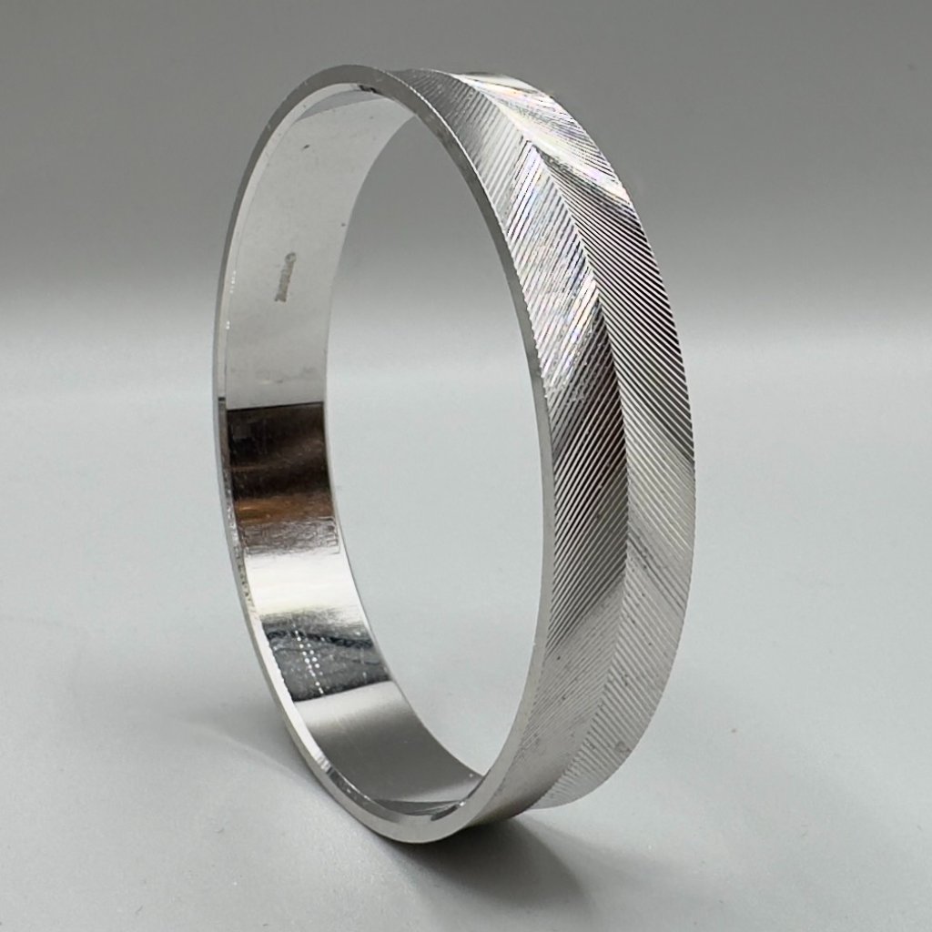 Vintage Vendome Silvertone Deco Style Bangle Bracelet 12$